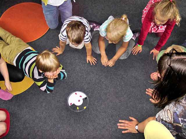 迷你轰炸机平台